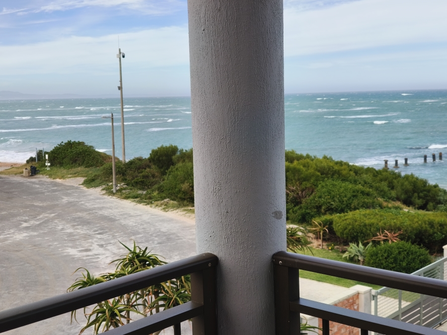 12 Bedroom Property for Sale in Paradise Beach Eastern Cape